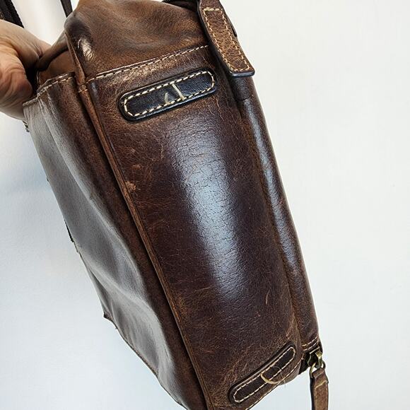 Gun Tote N Mamas Distressed Brown Leather Crossbody Purse RFID Concealed Carry - Picture 9 of 13